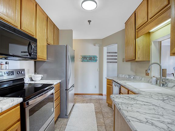 4th image of 14502 Cobalt Ave