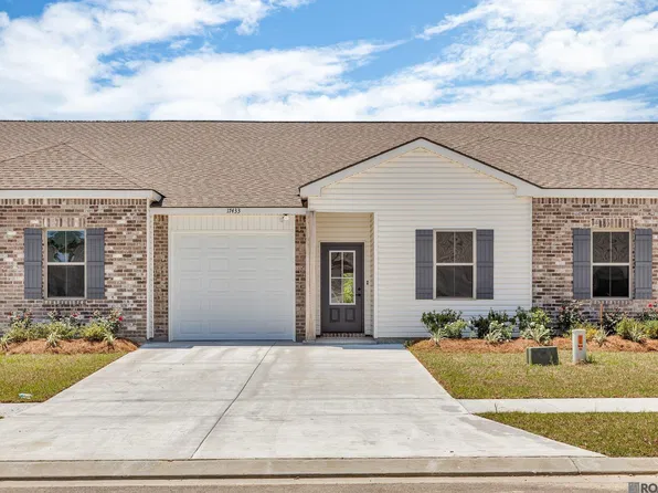 17445 Berkshire Dr #43, Prairieville, LA 70769