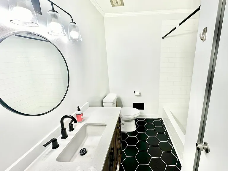 4065 Pinehurst Dr — Photo 11