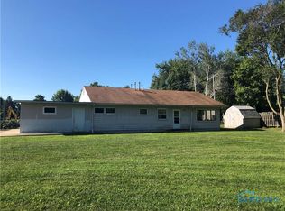 29091 Harriet St, Millbury, OH 43447