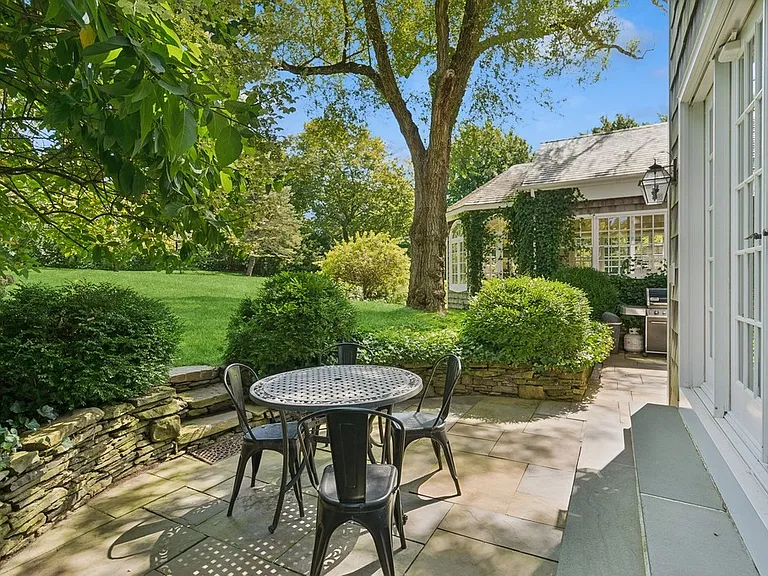 561 Sagg Main St — Photo 14