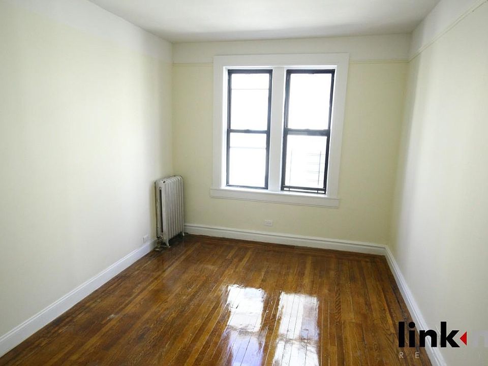 2nd image of 21 Magaw Pl APT 5B
