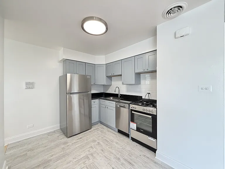 2754 W North Shore Ave #S3 — Photo 2