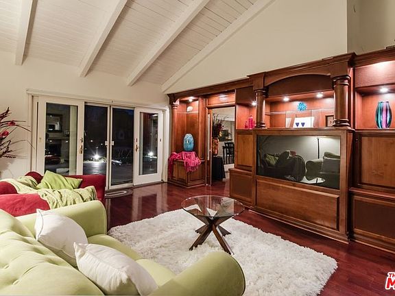 3rd image of 3815 Charthouse Cir