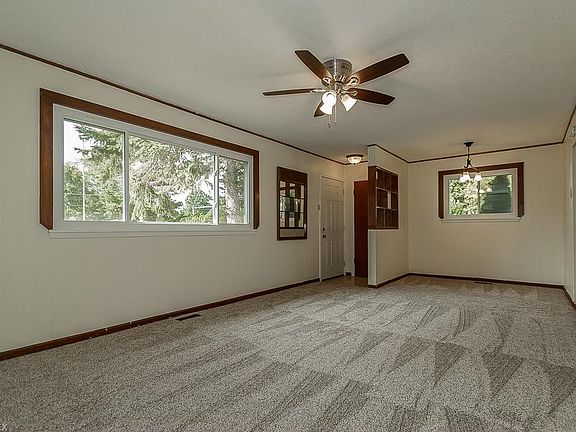 4th image of 9271 Jordan Dr