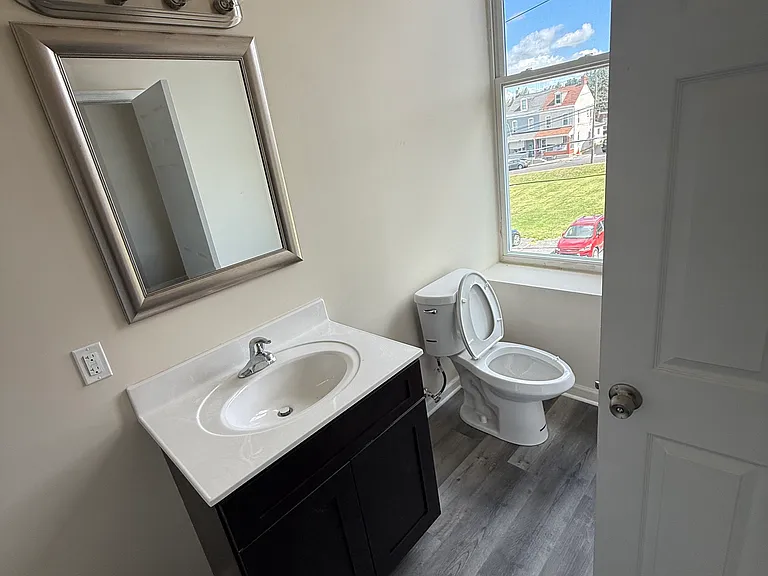 119 S Aubrey St #106 — Photo 5