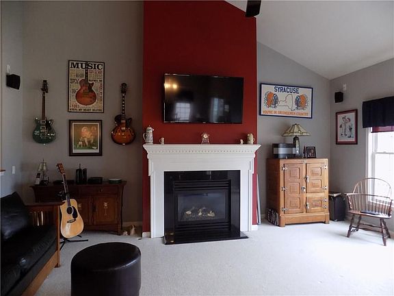 4th image of 3904 Chatham Ln