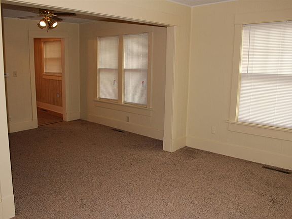 5th image of 1012 W 2nd Ave