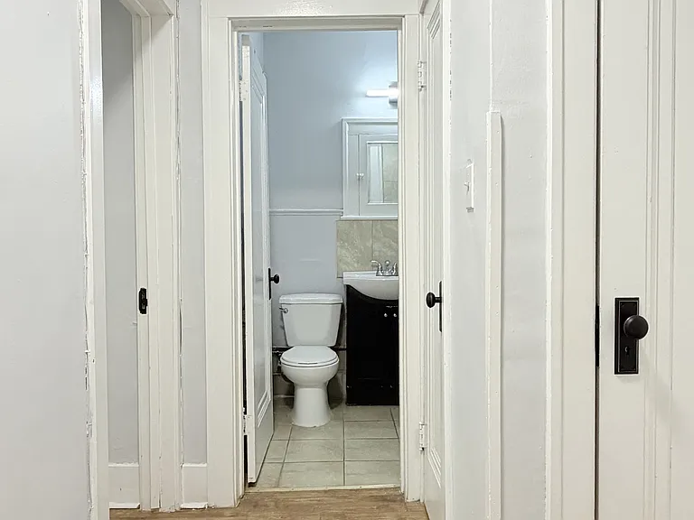 524 Pitt St W #103 — Photo 9