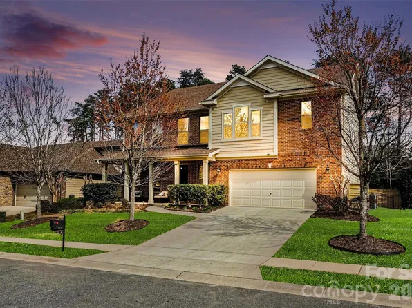 1331 Cilantro Ct, Tega Cay, SC 29708