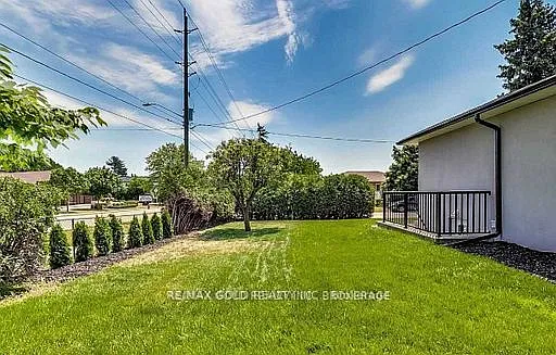 237 Weighton Dr — Photo 22