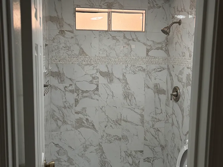 1611 W Delaware St #2 — Photo 4