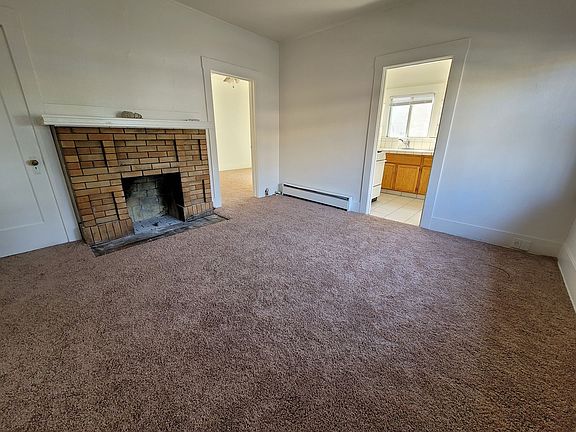 4th image of 716 E Santa Clara St Unit 1