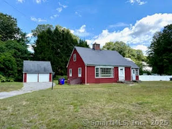 452 Roosevelt Drive, Oxford, CT 06478