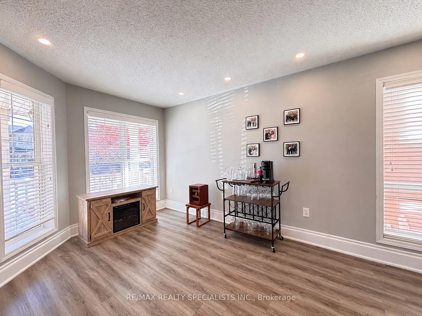 5 bed, $3,400 — Photo 3