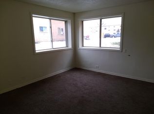 169 Arbor Ct, Wheeling, IL 60090