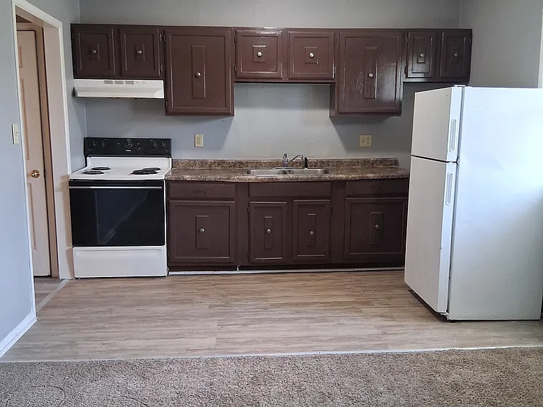 600 N Cedar St #610 — Photo 1