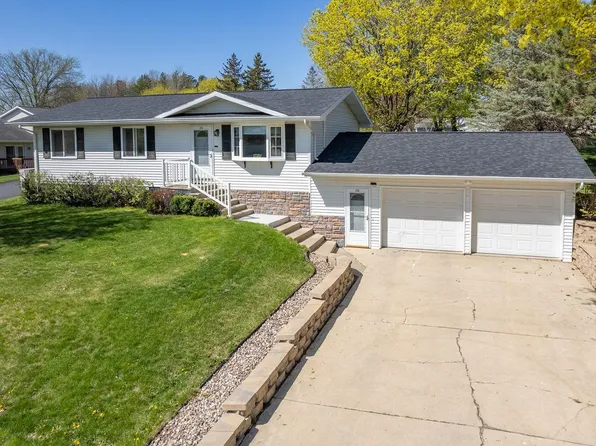 1775 N Dewey Ave, Reedsburg, WI 53959