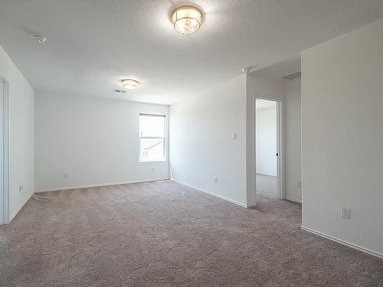 9051 Navarro Vis — Photo 11