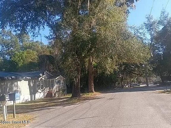 4th image of 2997 Dian Rd