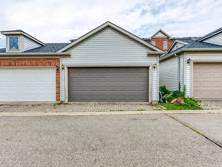 204 Roxton Rd — Photo 41