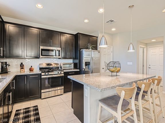 5th image of 8110 Skye Foothills St