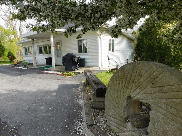 217 Forest Home Dr, Ithaca, NY 14850