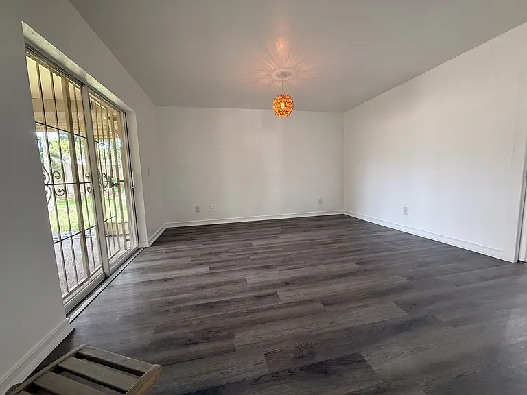 5840 Crabwood Ct — Photo 11