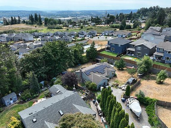 4th image of 5717 S 301st Ct