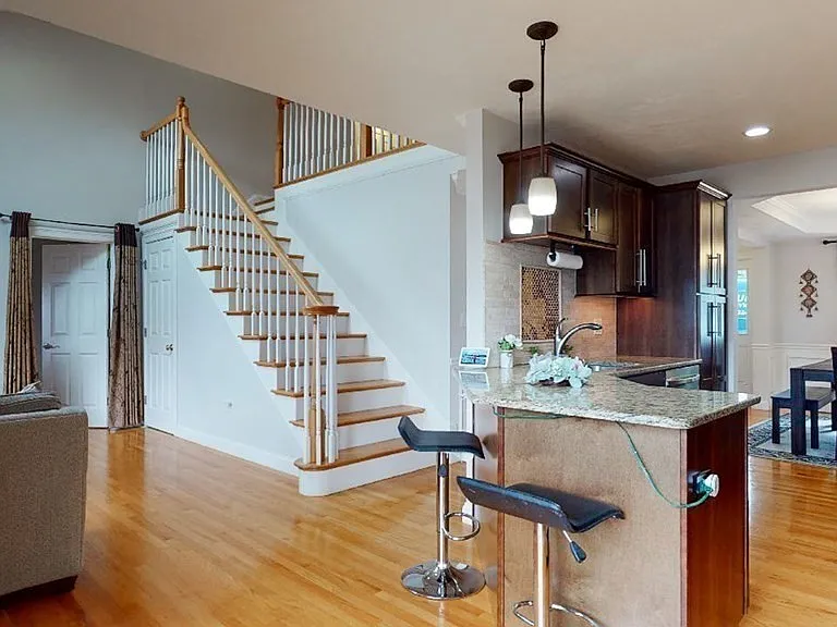 19 Flint Pond Dr — Photo 7