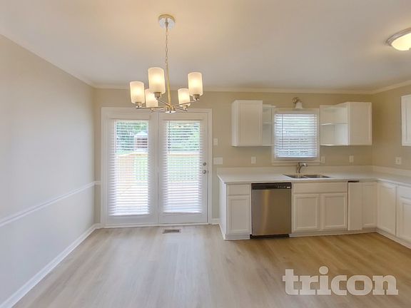 4th image of 5235 W Calgary Rd