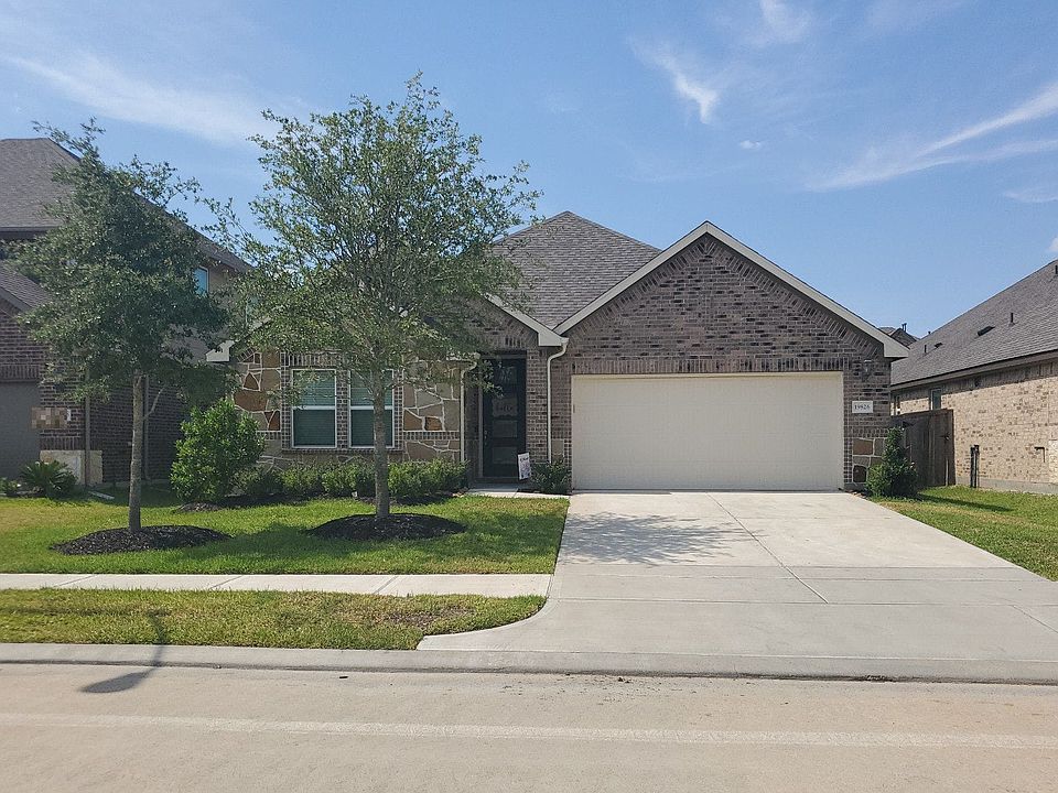 1st image of 19826 Mountain Vista Dr