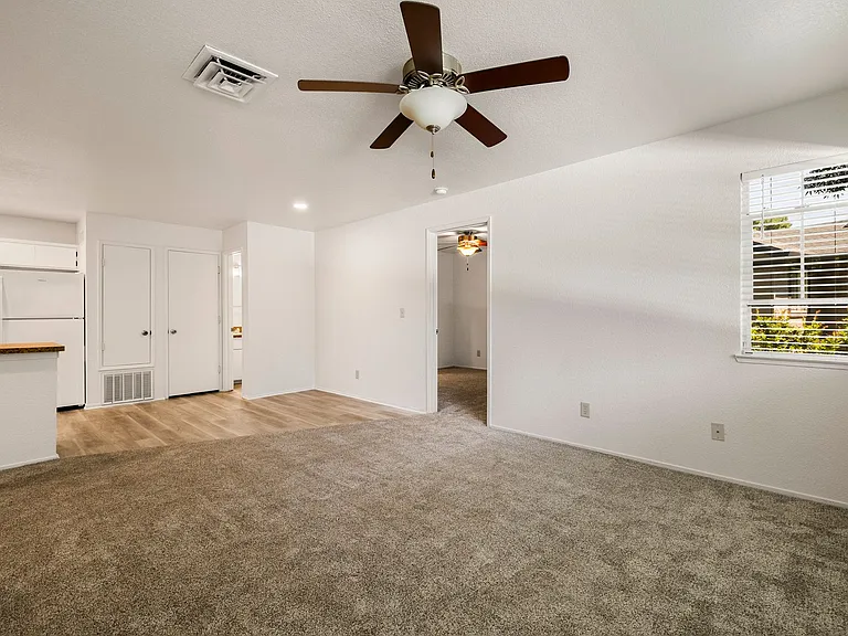 Amanda Place Apartments — Photo 55