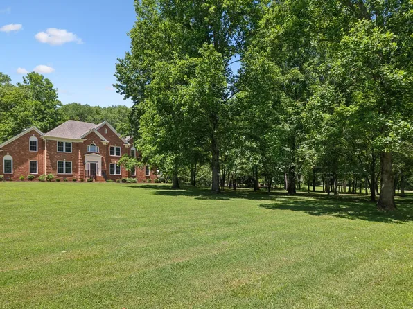 3208 Thoroughbred Dr, Hermitage, TN 37076