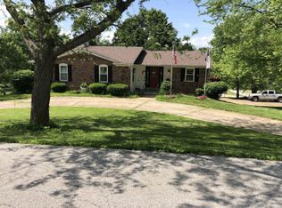 3 Autumn Dr, Saint Peters, MO 63376