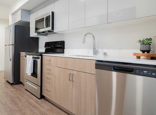 Willow Crossing, Seattle, WA 98118