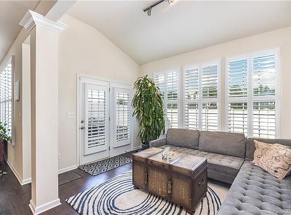 3rd image of 9520 Birkwood Ct