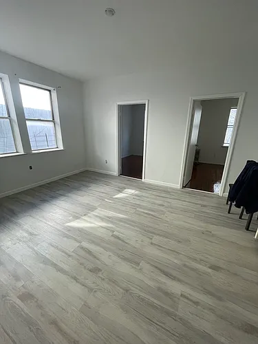 1250 Manor Ave #3R Photo 1