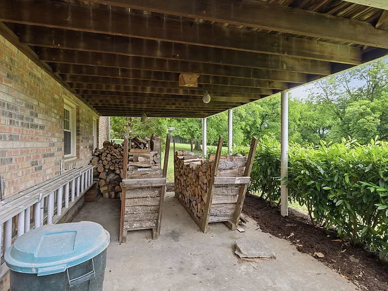 213 Rising Sun Ln — Photo 32
