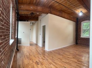 85 Harding St #1A, Worcester, MA 01604