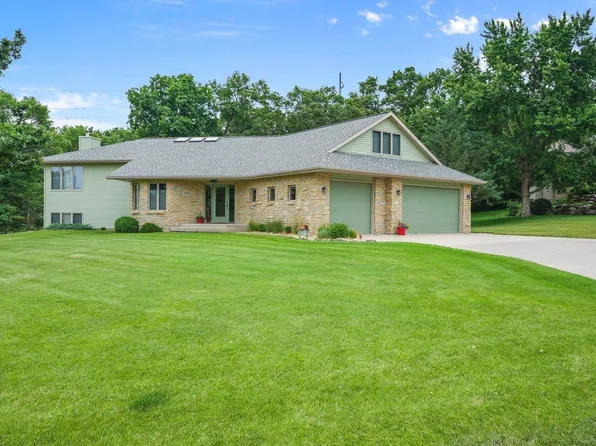 N886 Club Circle Drive, Prairie Du Sac, WI 53578
