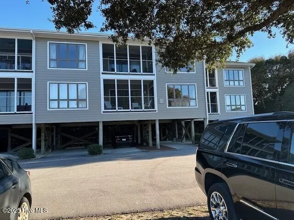 590 Marina Drive #D-2, Pine Knoll Shores, NC 28512
