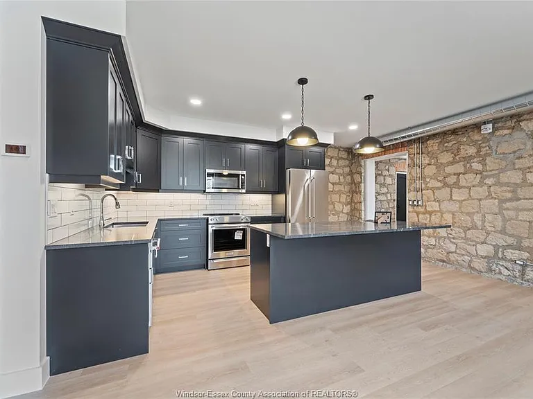 247 Brock St #101 — Photo 20