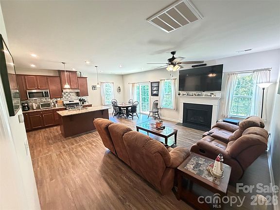 5th image of 1753 Slippery Rock Ln