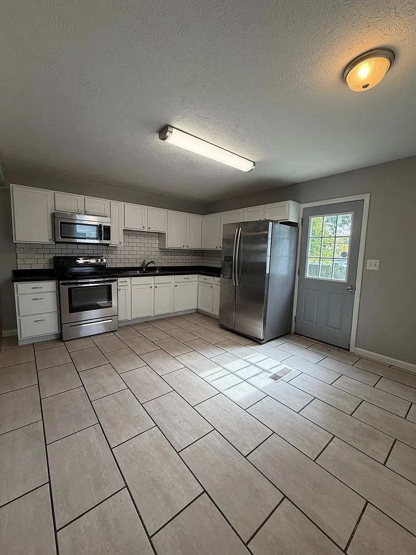 Space, Style & Convenience | 3 BR Home - Available NOW in Granville Park! — Photo 3