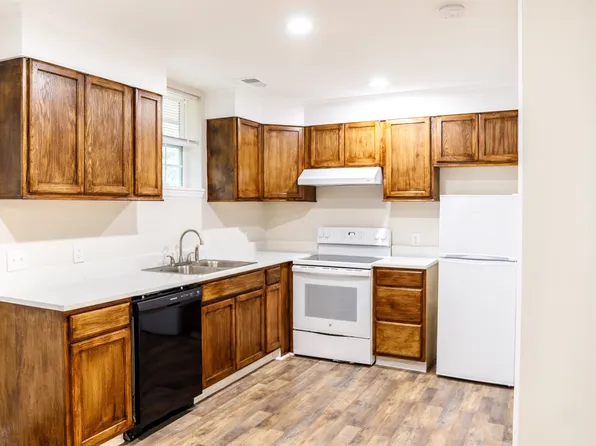 1916 2nd Dr #B, Charleston, SC 29407