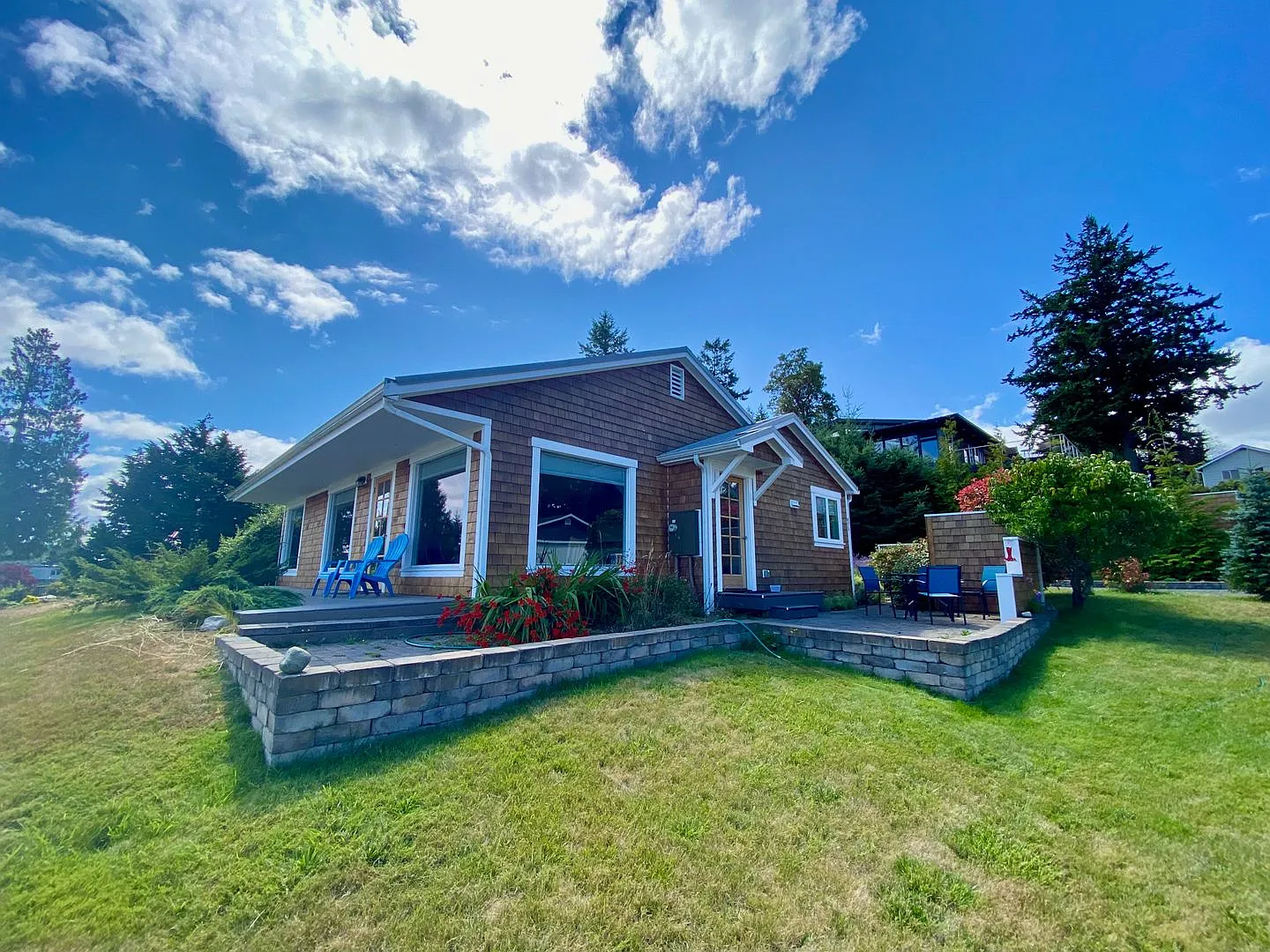Term Rental in Town with Harbor View — Photo 2