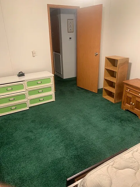 3 bed, 1800 sqft, $850 — Photo 1