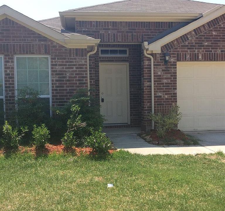 1st image of 1323 Squire Dr