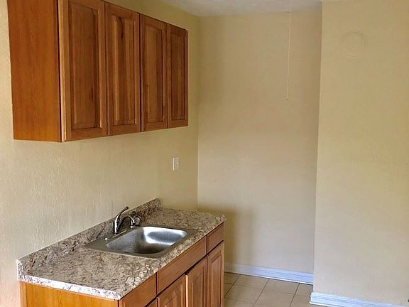 3rd image of 848 Linn Dr APT 10